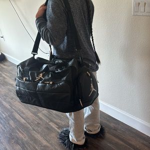 JORDAN DUFFLE BAG